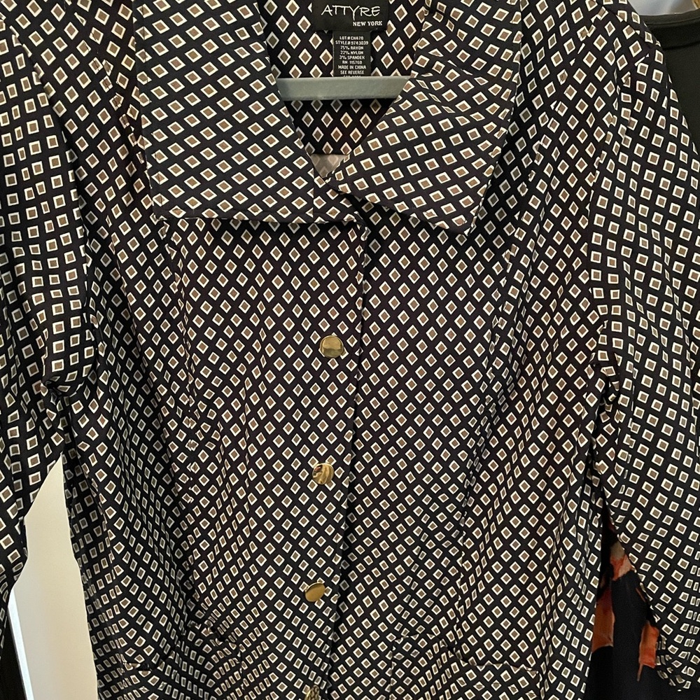 Attire New York Geometric Pattern Jacket with 3/4 sleeves/snap front closure